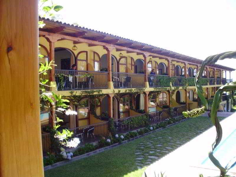 Villa Santa Catarina Panajachel Exterior foto